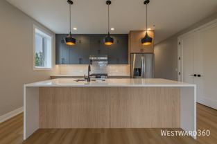 3555 N Neenah Ave #2N - Photo 1 of 1