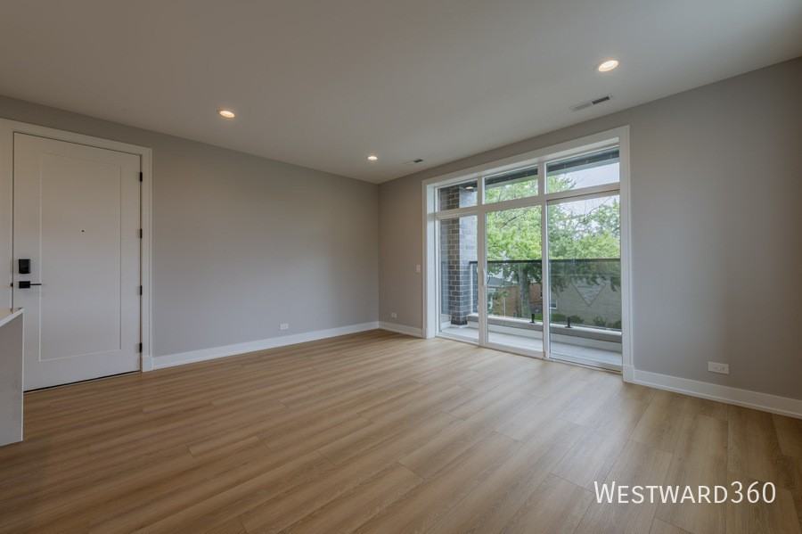 3555 N Neenah Ave #2N - Photo 6 of 21