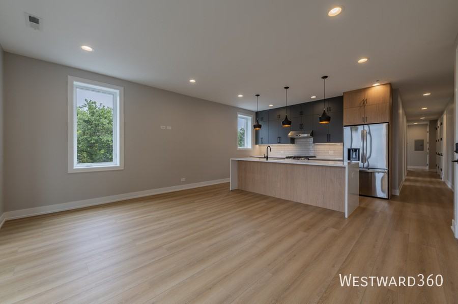 3555 N Neenah Ave #2N - Photo 7 of 21