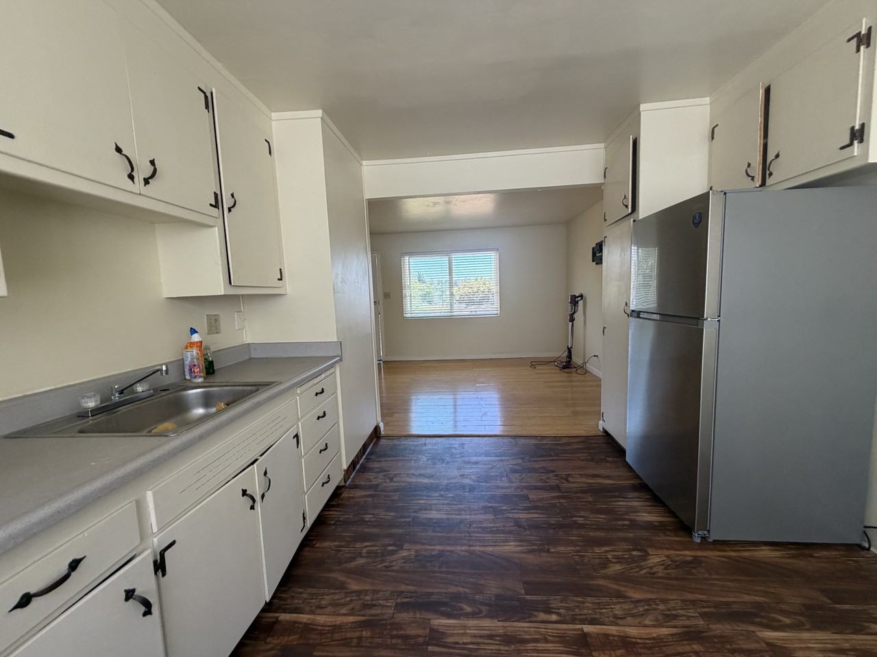 22412 Rockaway Ln #10 - Photo 2 of 15