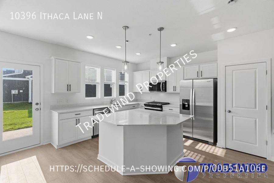 10396 Ithaca Ln N - Photo 4 of 30