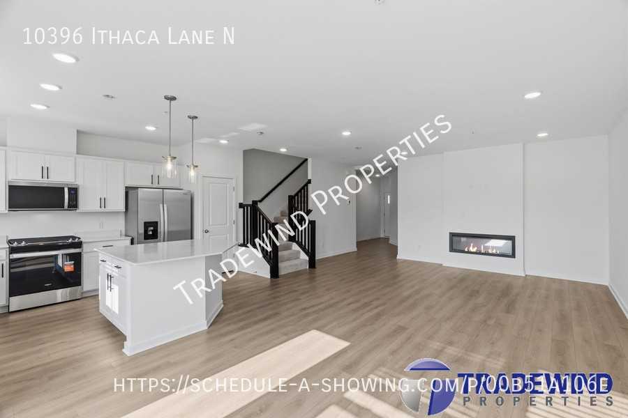 10396 Ithaca Ln N - Photo 5 of 30