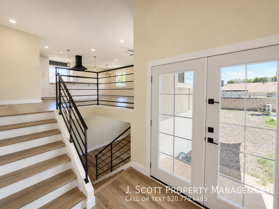 3459 W Evans Dr - Photo 2 of 24