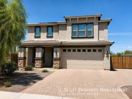 featured image of 18688 W Mescal St