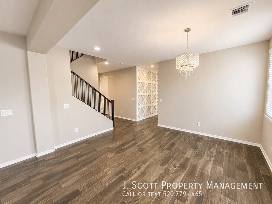 18688 W Mescal St - Photo 4 of 48