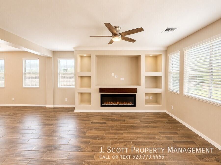18688 W Mescal St - Photo 7 of 48