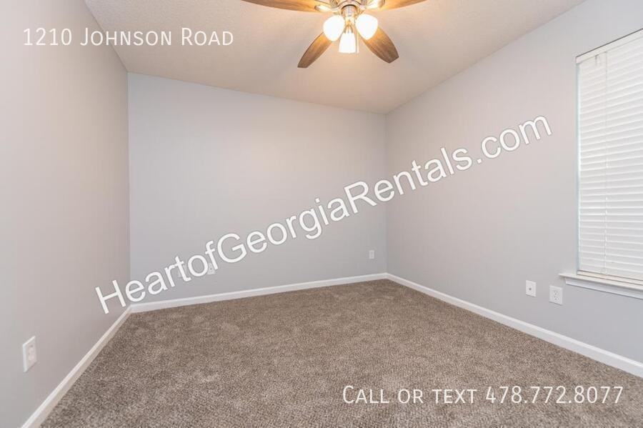 1210 Johnson Rd - Photo 3 of 32