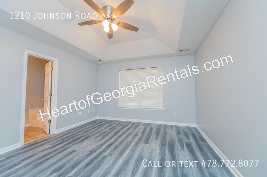 1210 Johnson Rd - Photo 6 of 32
