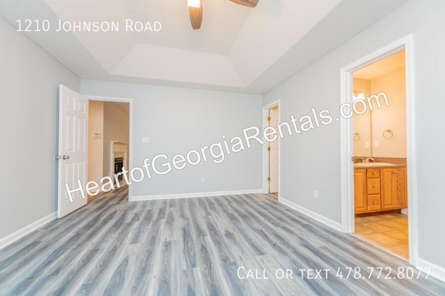 1210 Johnson Rd - Photo 7 of 32