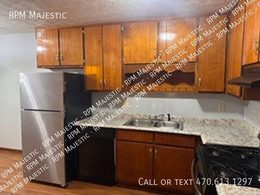 203 Toby Springs Ln - Photo 4 of 14
