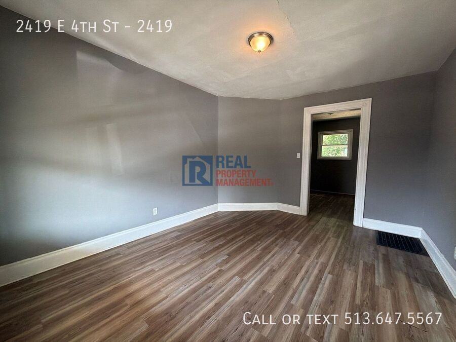 2419 E 4th St #2419 - Photo 6 of 19