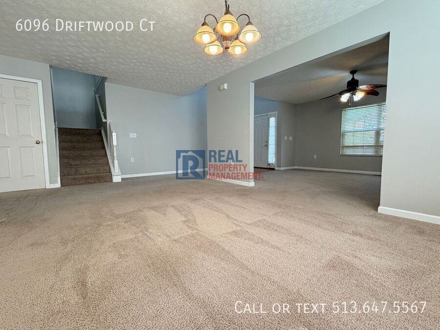 6096 Driftwood Ct - Photo 6 of 35