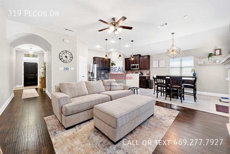 319 Pecos Dr - Photo 6 of 39