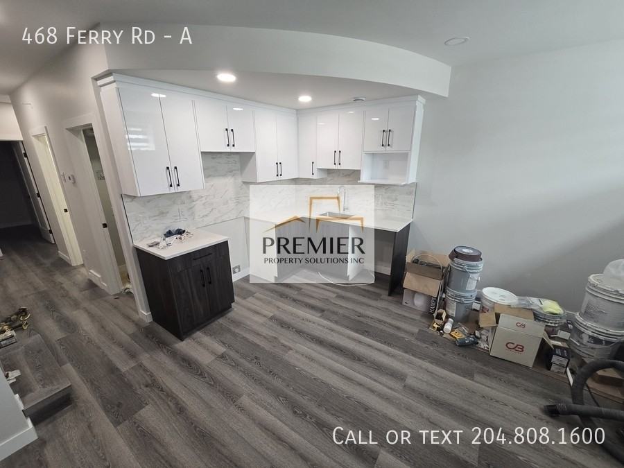 468 Ferry Rd #A