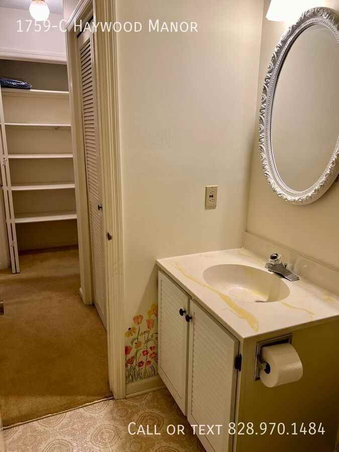 1759 Haywood Manor Rd Apt C - Photo 7 of 14