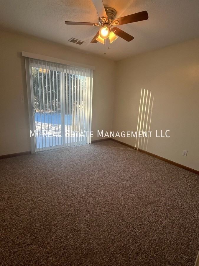 7593 48th Ave - Photo 7 of 8