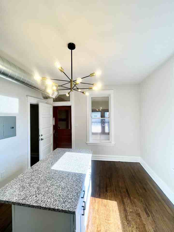 2636 W 23rd St #2R - Photo 5 of 20