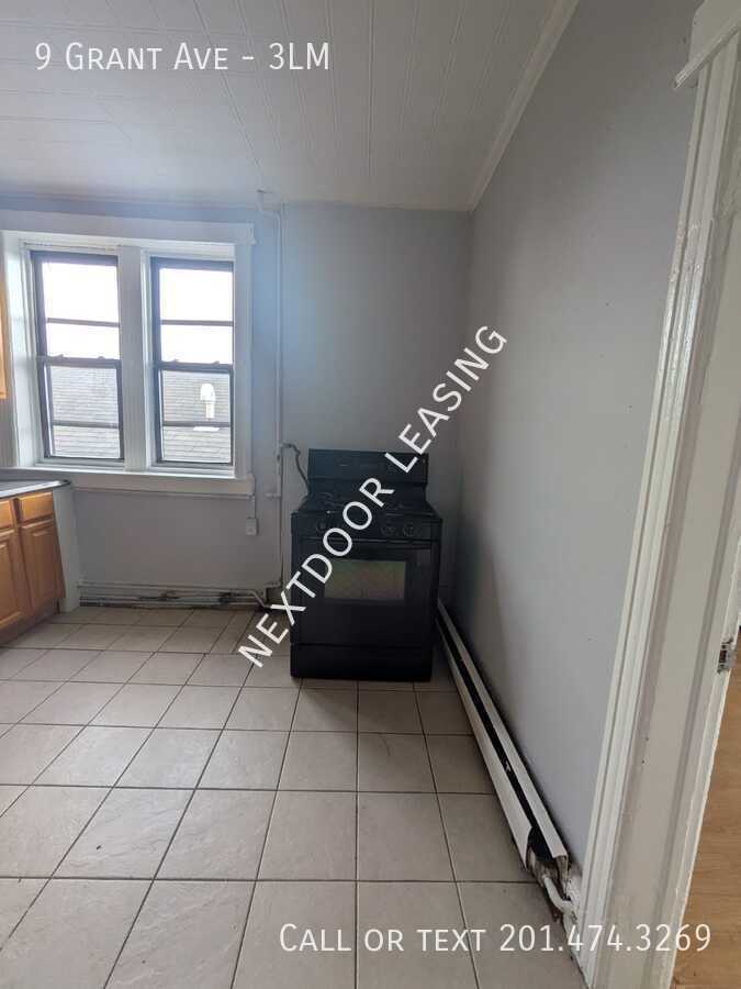 9 Grant Ave #3LM - Photo 4 of 9