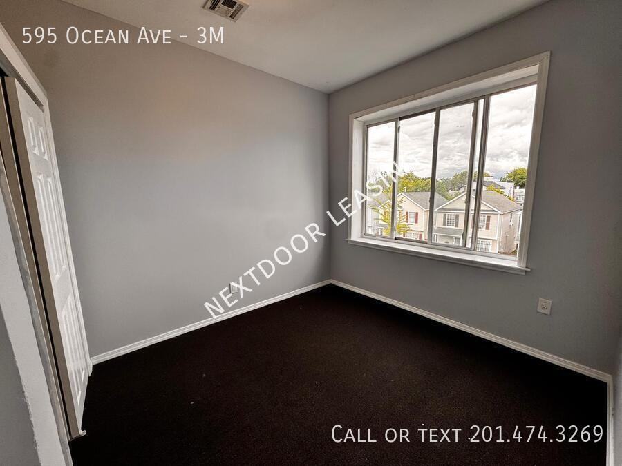 595 Ocean Ave #3M - Photo 5 of 8