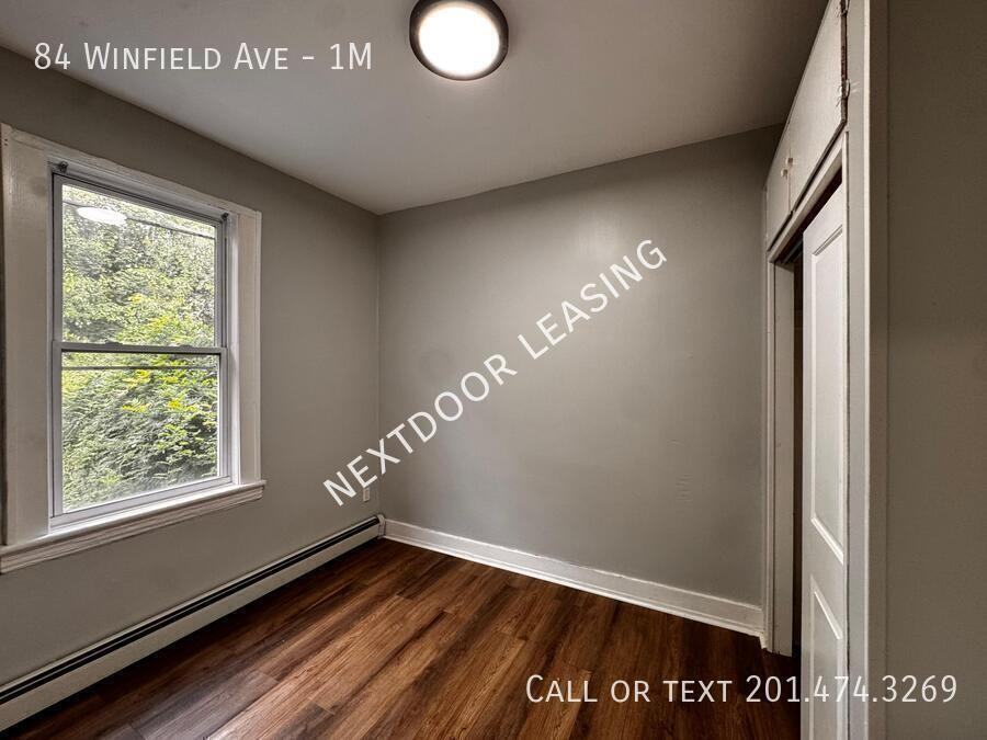 84 Winfield Ave #1M - Photo 6 of 9