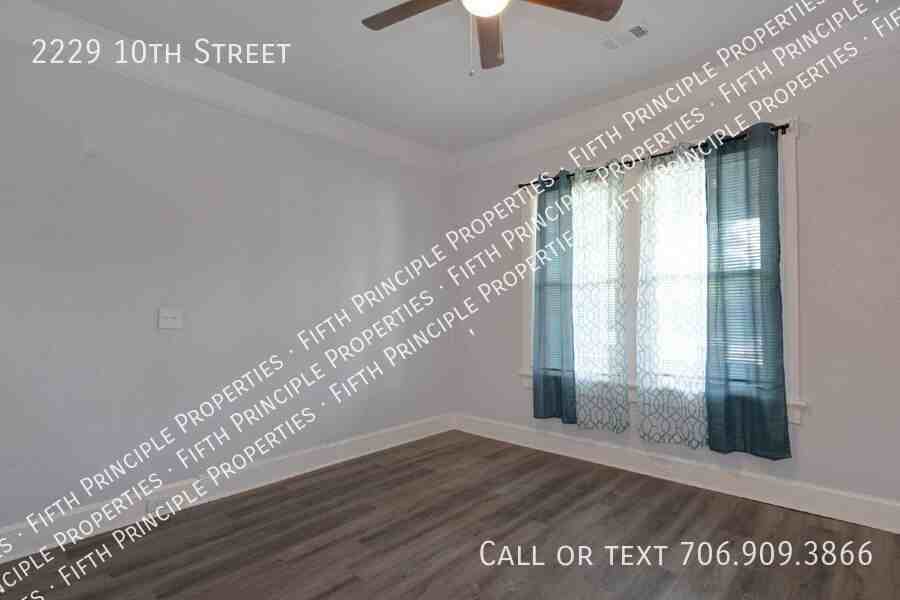 2229 10th St #C - Photo 2 of 19