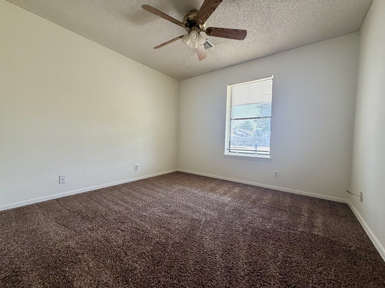 8206 N 122nd East Ave - Photo 5 of 12