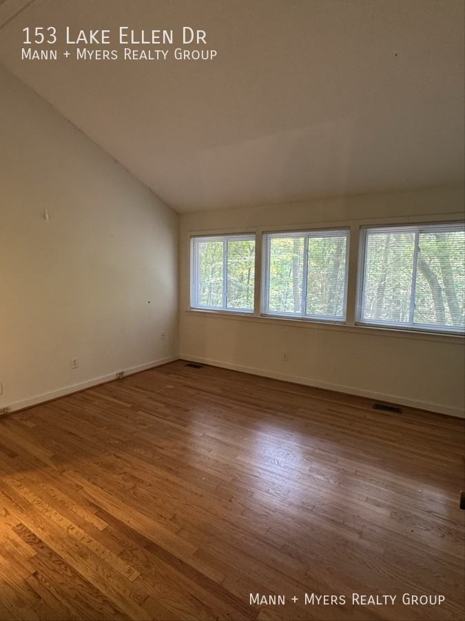 153 Lake Ellen Dr - Photo 7 of 13