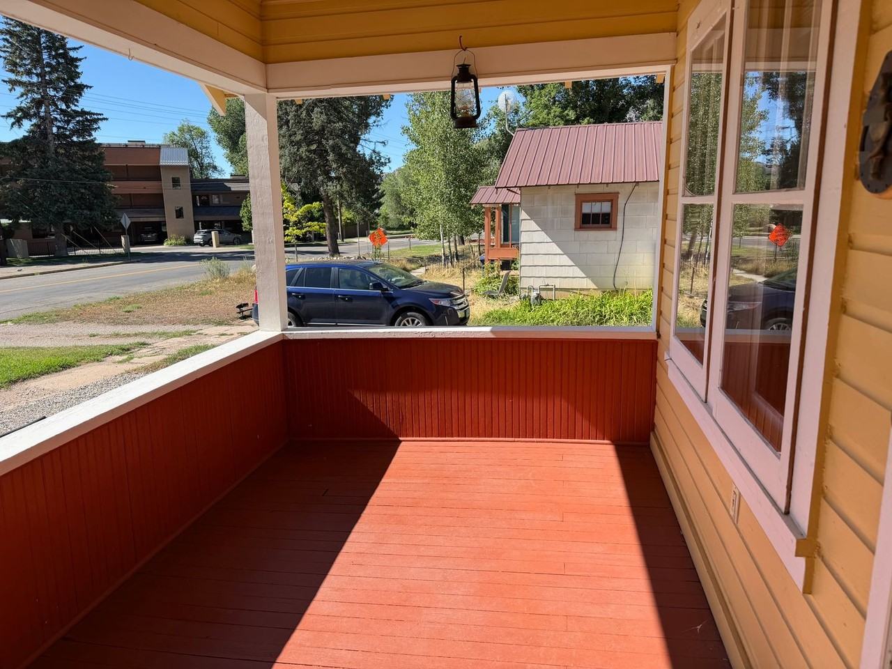 1447 W 3rd Ave - Photo 5 of 31