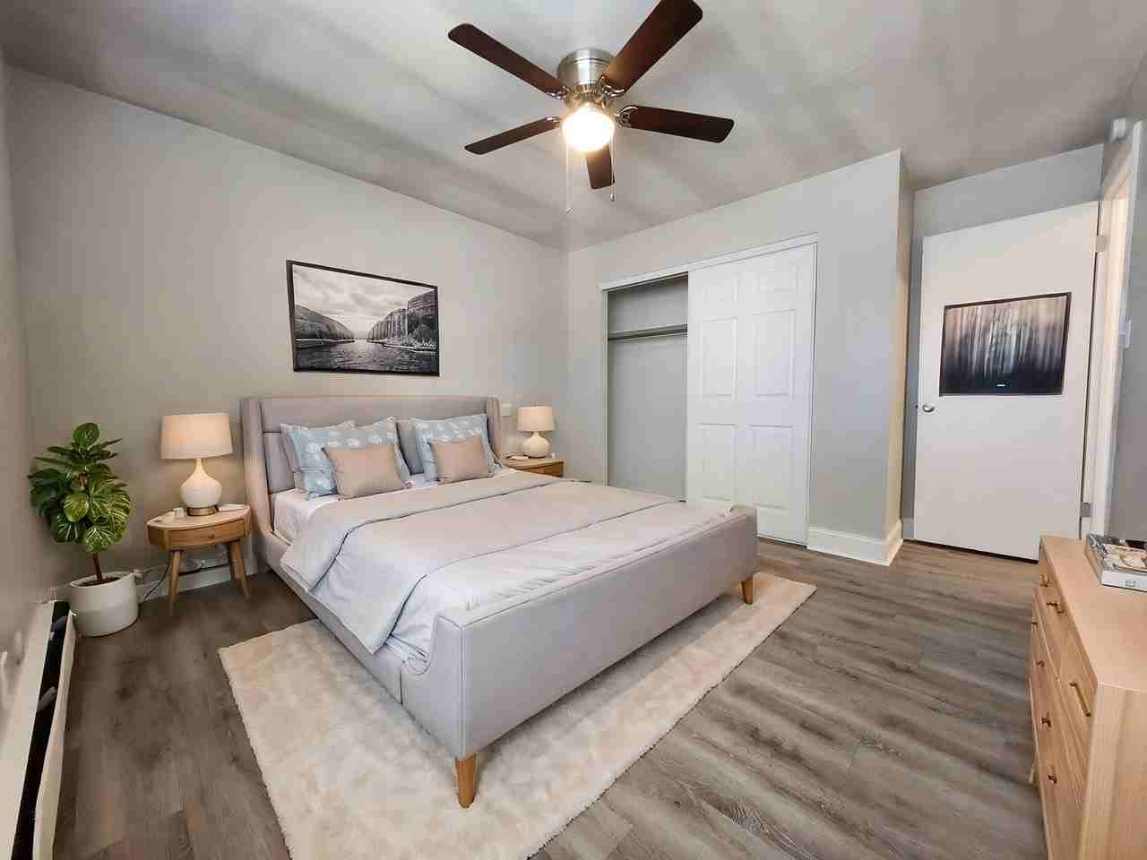 4420 Loomis Ave #4 - Photo 2 of 24