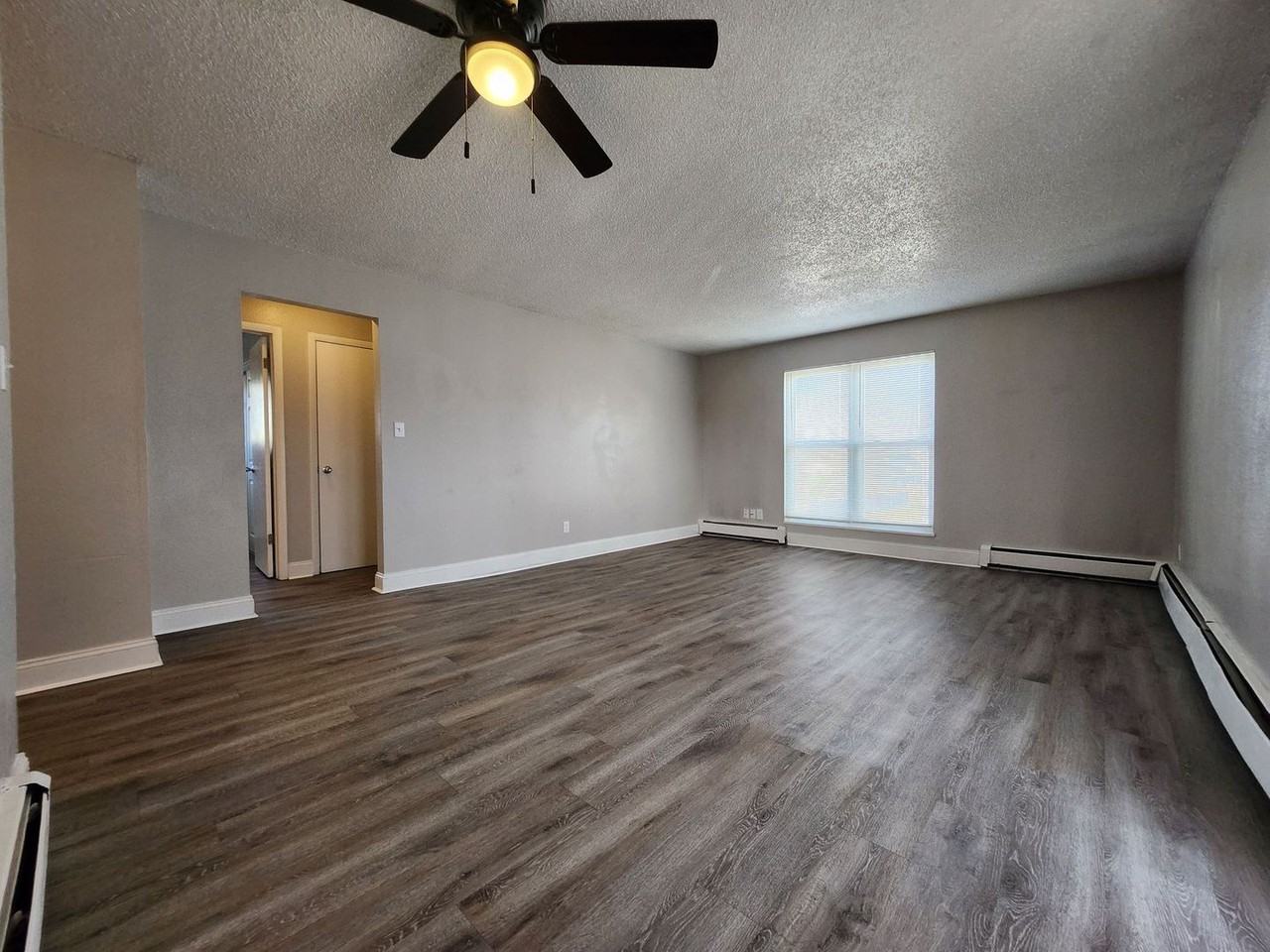 4420 Loomis Ave #4 - Photo 7 of 24