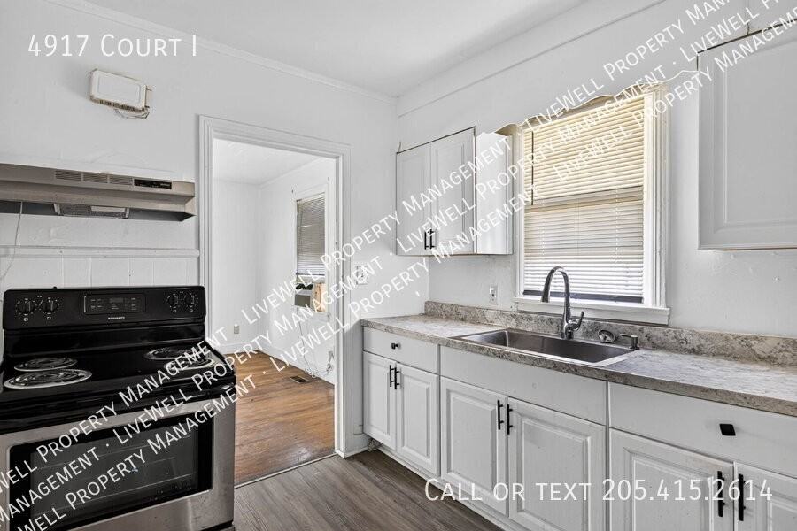 4917 Court I - Photo 3 of 23