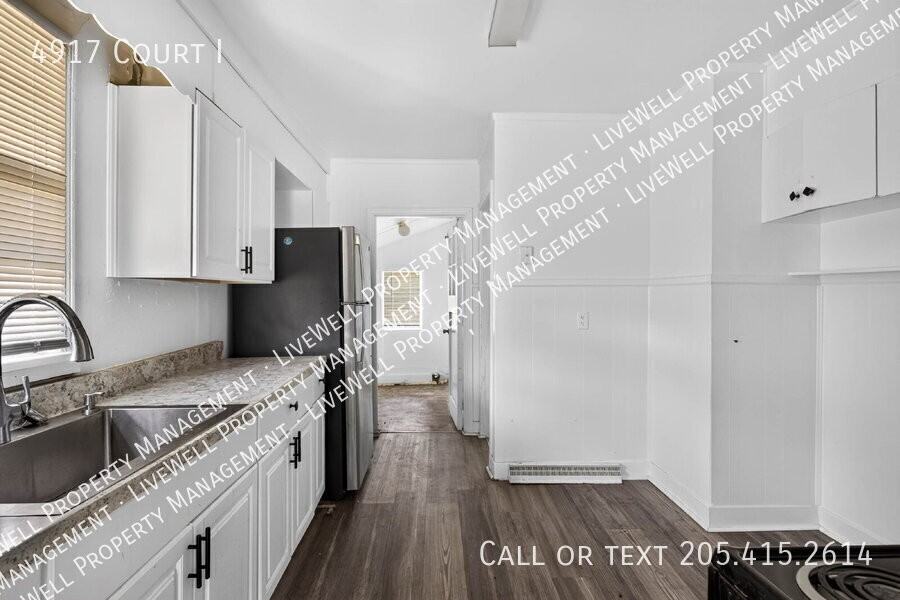 4917 Court I - Photo 5 of 23