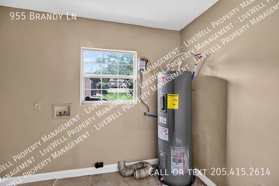 955 Brandy Ln - Photo 7 of 17