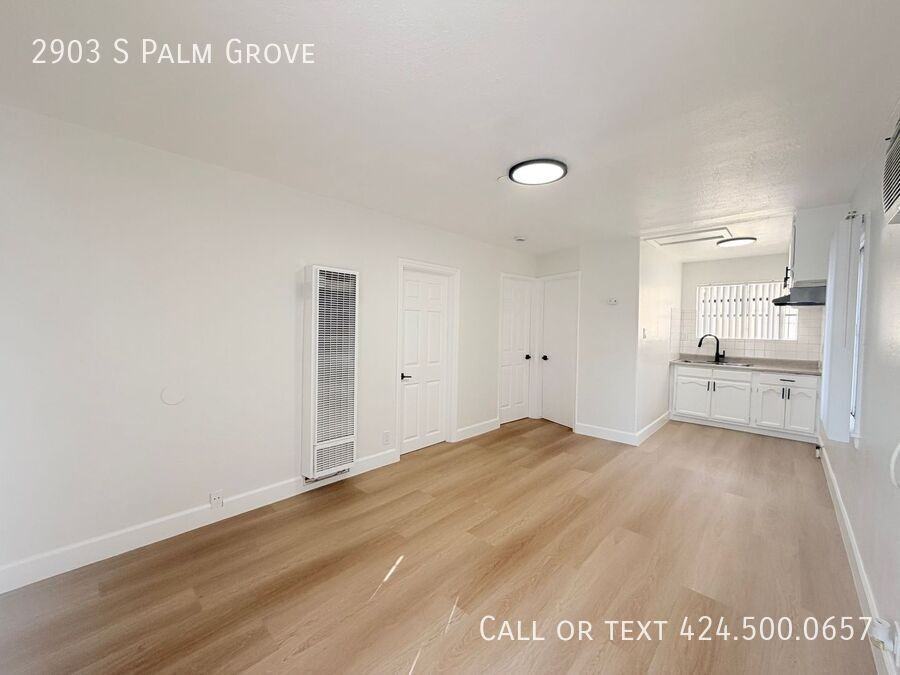 2903 S Palm Grove Ave - Photo 3 of 20