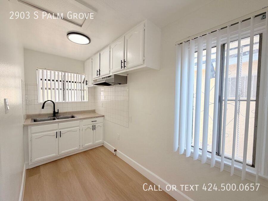 2903 S Palm Grove Ave - Photo 6 of 20