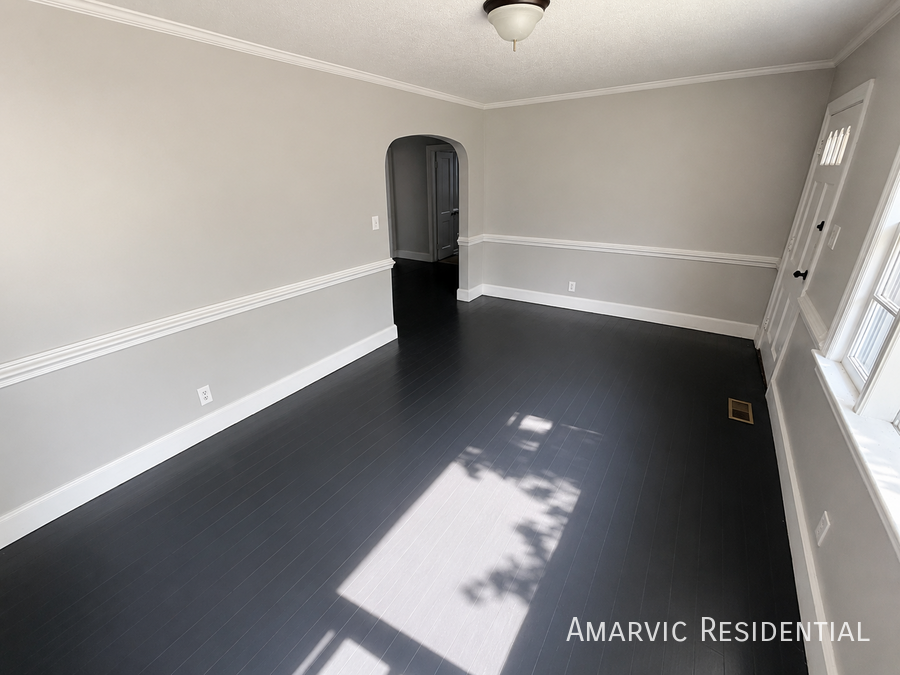 1207 Cypress St - Photo 4 of 8