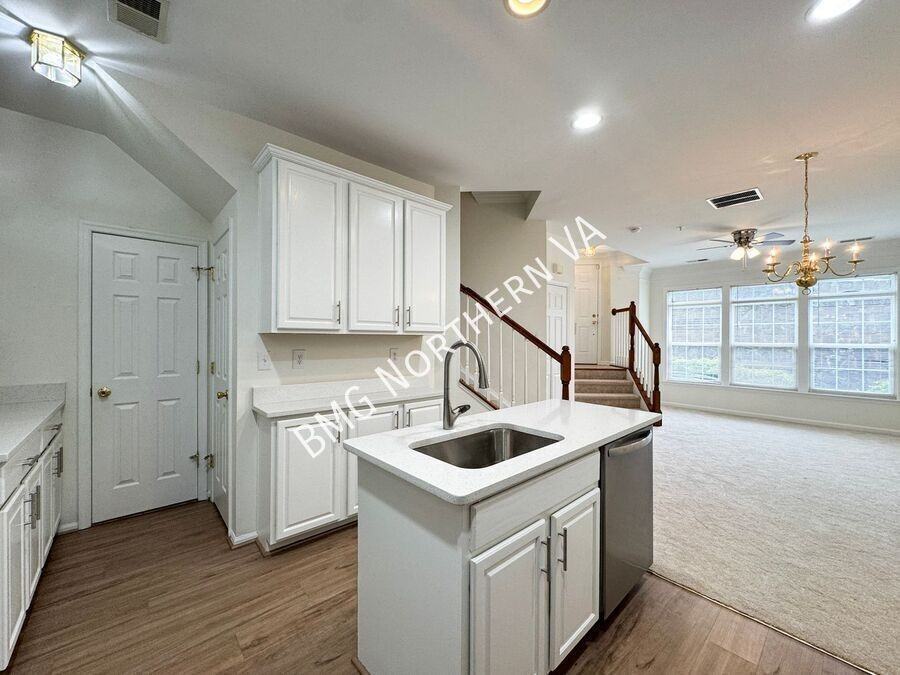 9508 Walker Way - Photo 7 of 25
