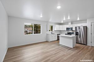 featured image of 12334 Lake St