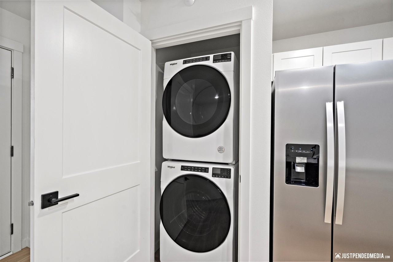 12334 Lake St #12334B1 - Photo 3 of 12