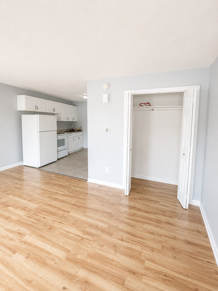 62 Main St #G - Photo 2 of 7