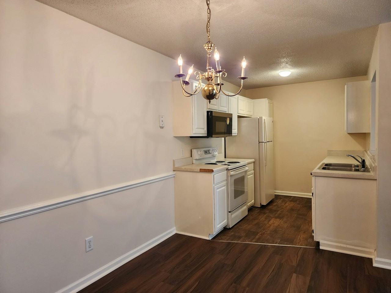 525 3rd Loop Road, Unit A - Photo 7 of 17