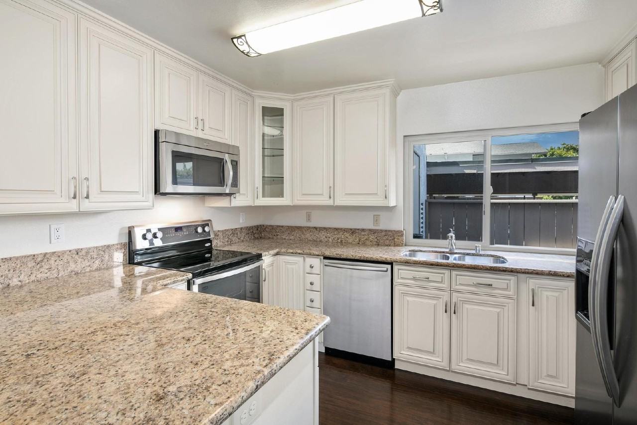 9677 Easter Way - Photo 2 of 24