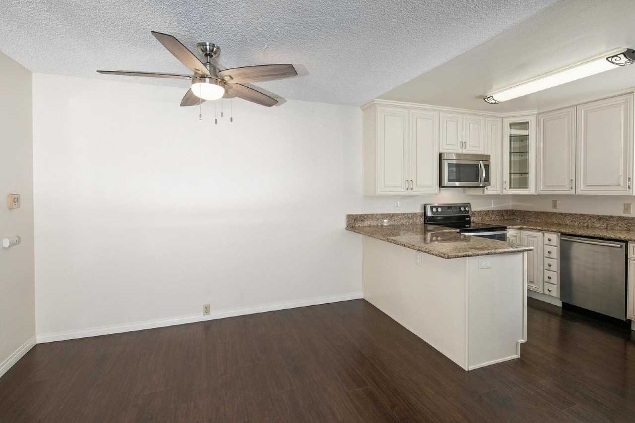 9677 Easter Way - Photo 5 of 24