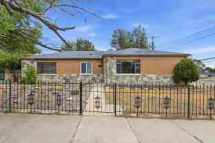 3259 N Adams St - Photo 1 of 1
