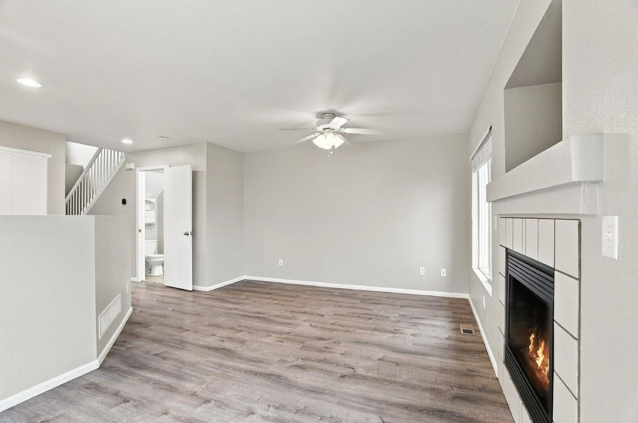 4028 Three Bridges Ct - Photo 7 of 40