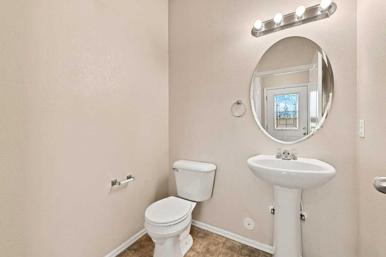 4910 Great Owl Pt - Photo 4 of 36