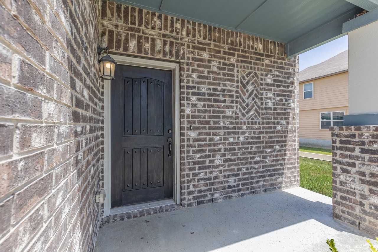 746 Farmers Dell - Photo 4 of 42