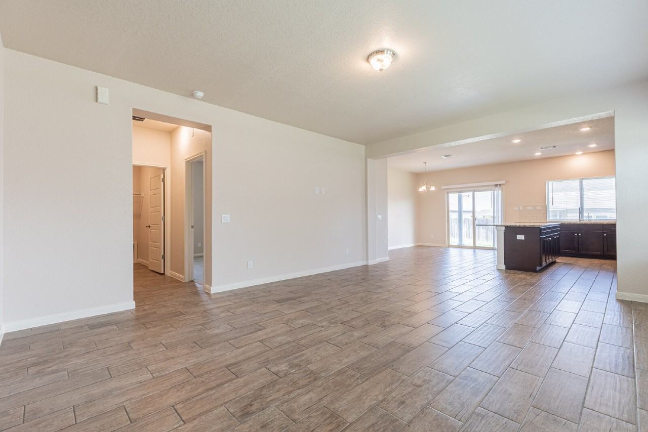 746 Farmers Dell - Photo 6 of 42