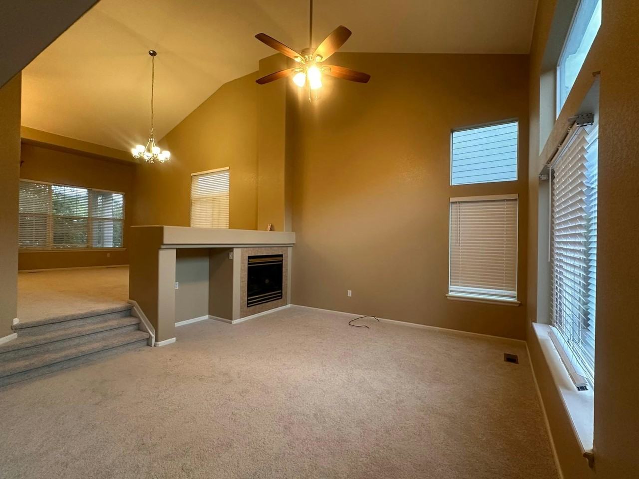 10237 Willowbridge Way - Photo 6 of 35