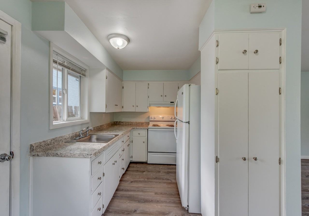 1417 Jefferson St - Photo 4 of 20